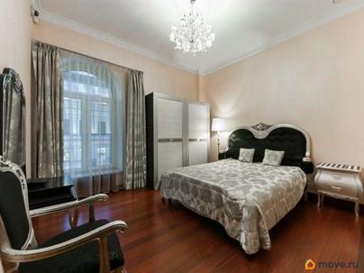4-комн. квартира, 180 м&sup2;