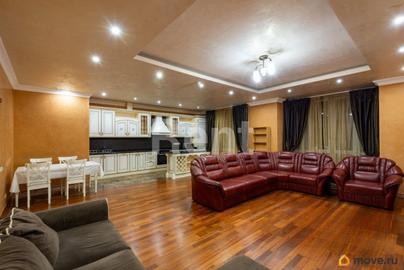 3-комн. квартира, 148 м&sup2;