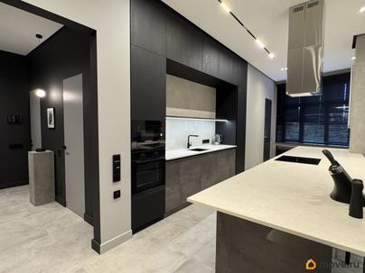 3-комн. квартира, 170 м&sup2;