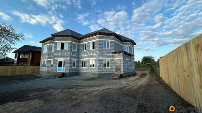 дом, 300 м&sup2;, 13 соток