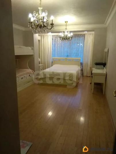 3-комн. квартира, 106 м&sup2;