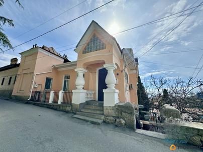 4-комн. квартира, 140 м&sup2;