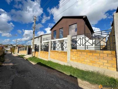 дом, 240.8 м&sup2;, 6 соток