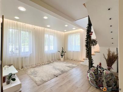 дом, 140 м&sup2;, 7.3 сотки