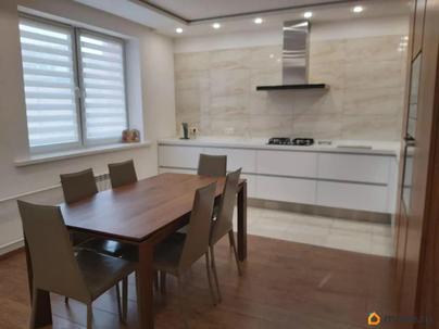 3-комн. квартира, 125 м&sup2;