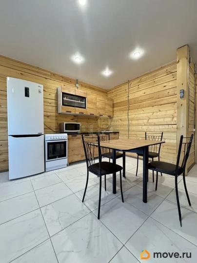 дом, 180 м&sup2;, 10 соток