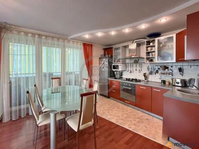 2-комн. квартира, 72.6 м&sup2;